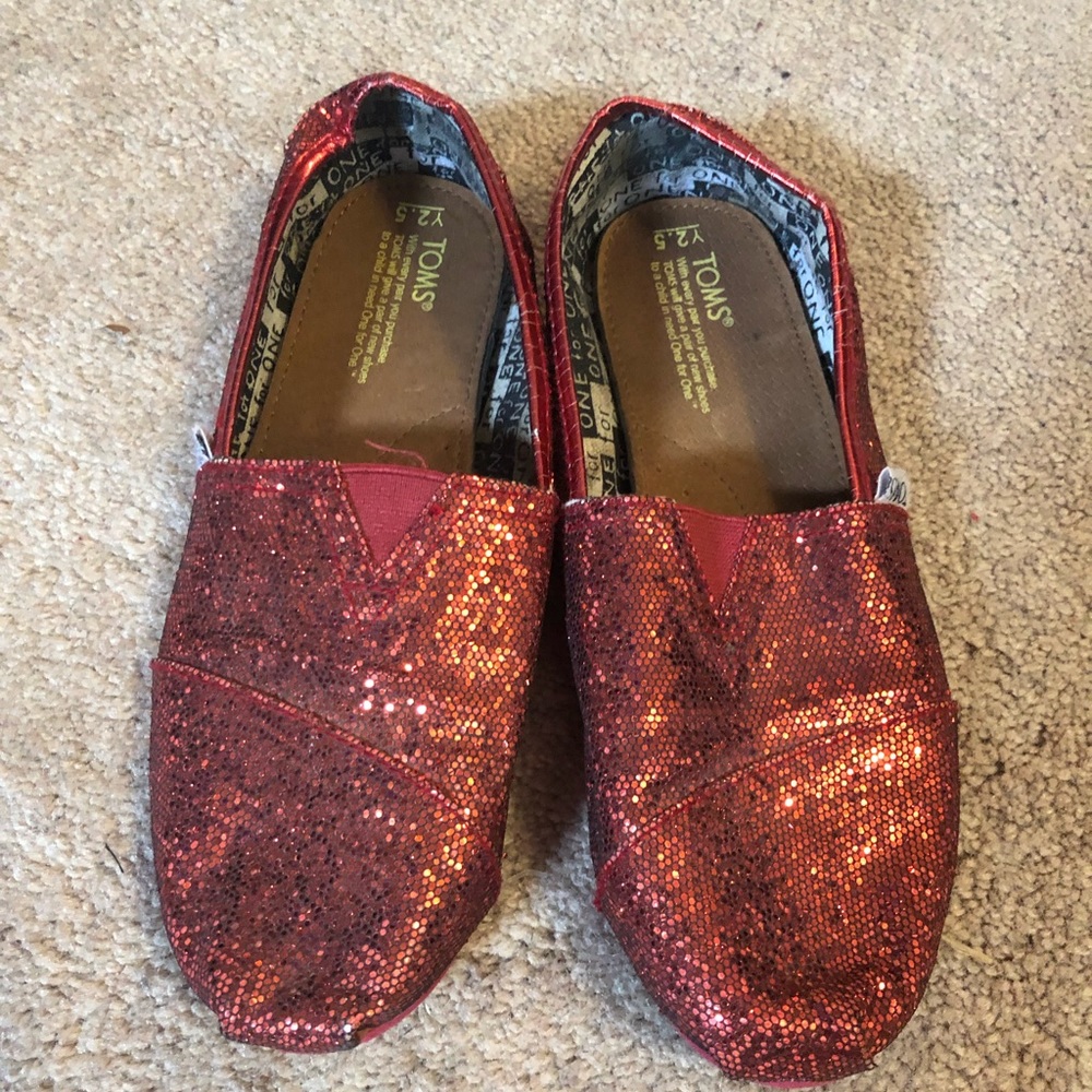 Red Sparkly Toms